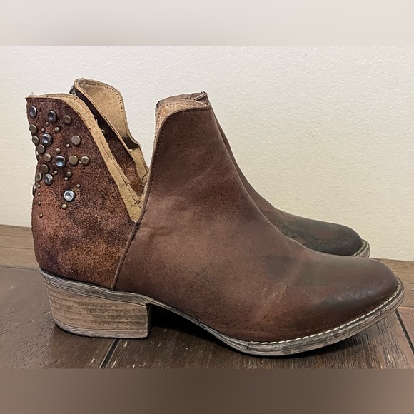 Circle G by Corral Copper Cut Out Booties Womens size 7.5 - Picture 7 of 11